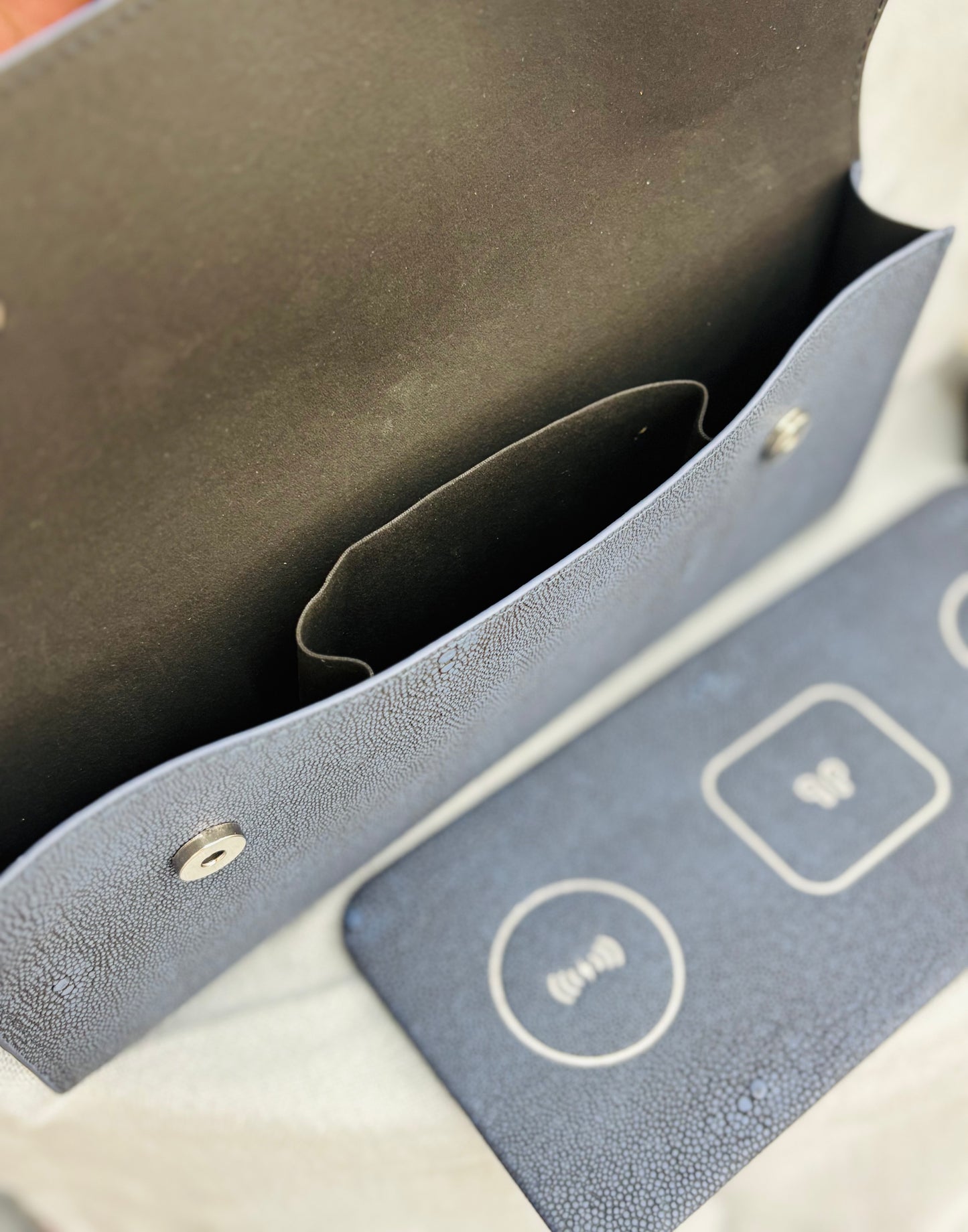 Brouk 3 in 1 Wireless Charging Station