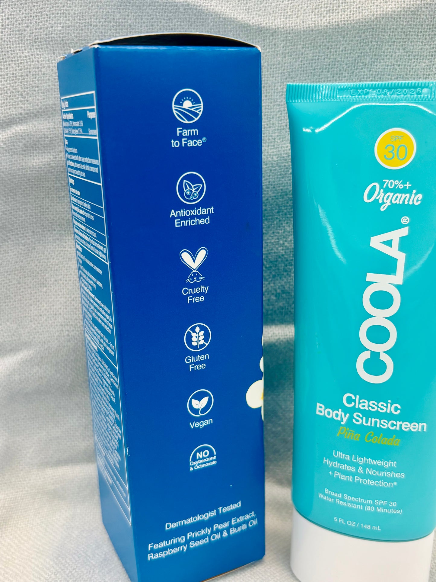 Coola Pina Colada body Sunscreen - SPF 30