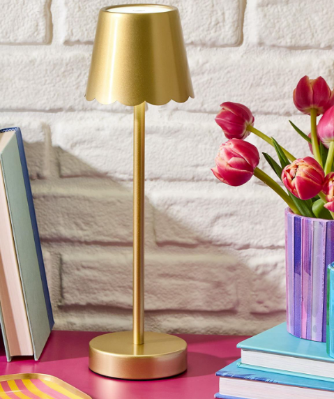 Cordless & rechargeable Lamp
