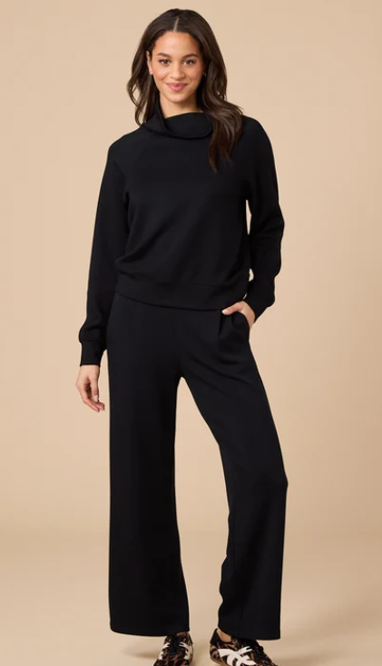 Black - Dreamtech Cowl Neck With Pleat Pant
