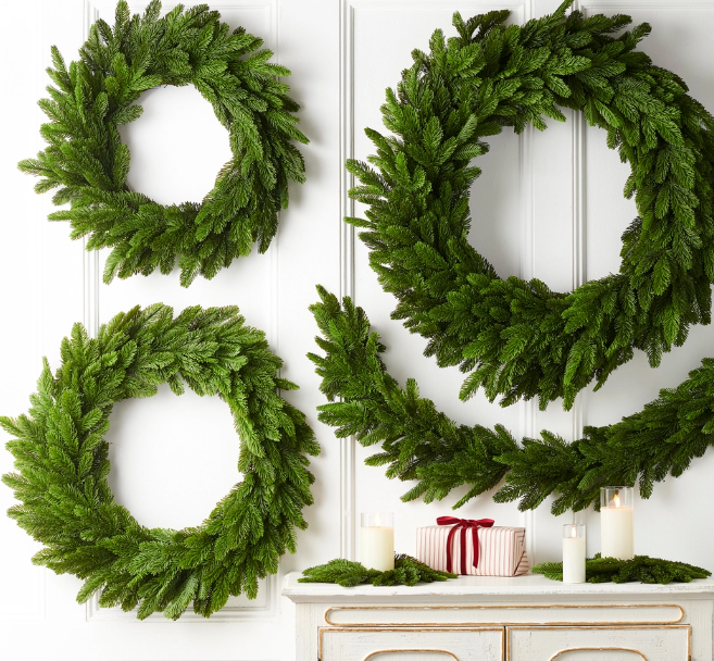 28" Green Cedar Wreath