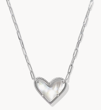 Ari Heart Statement Short Pendant Necklace