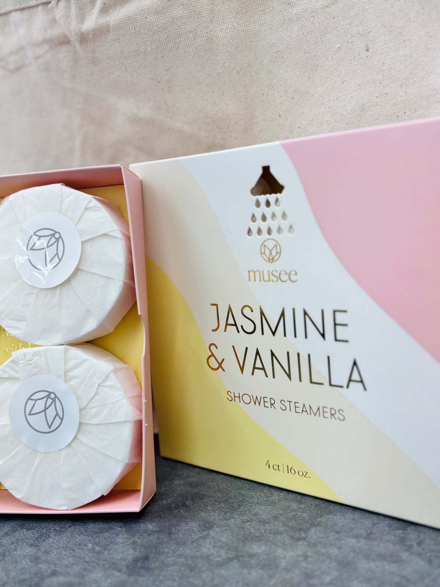 Musee Jasmine & Vanilla Shower Steamers