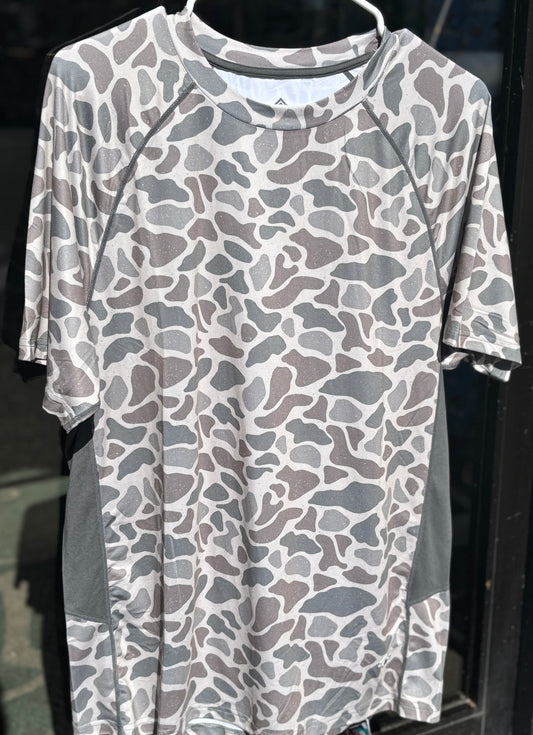 Burlebo Men's Performance Tee- Deer Camo