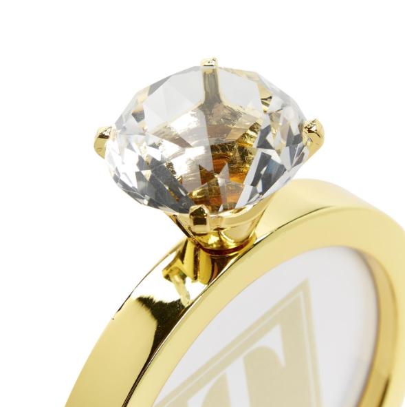 round diamond ring photo frame